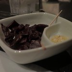 DEN - 自家製ビーフジャーキー