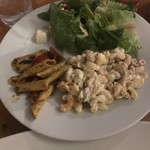 The Reef Bar & Market Grill - 