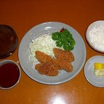 とんかつ武蔵 - 一口カツ定食1200円　プラス５００円でエビ椎茸（1個）をお付けする事も出来ます。 