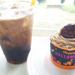 サイサイカフェ - ケーキセット750円 アイスコーヒー ハロウィンのモンブラン