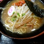 中華飯店孫悟空 - 豚骨醤油もやしラーメン