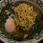 大衆中華炎 - ニラちゃんの麺はチャンポンというよりラーメンのちぢれ麺です