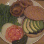 キャトゥーヤ - アボカドバーガー