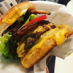 ベーカーバウンス - ベーコンチーズバーガー¥1600