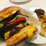 ベーカーバウンス - ベーコンチーズバーガー¥1600