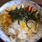 蕎麦処花月 - （2019/8月）「冷やしおろしたぬきうどんとかやくご飯」