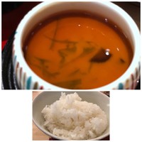 対馬のどぐろとイカ活き造り 博多 魚蔵 都ホテル店 - ◆茶碗蒸し・・お魚の切り身、椎茸などが入り濃いめのお味付け。 ◆ご飯の質は、普通。