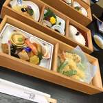 石金 - お昼の豪華二段弁当