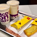 マクドナルド - 月見パイ 150円とマックシェイク×マウントレーニア カフェラッテ味 S 120円