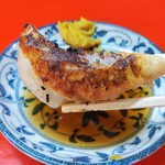 新ちゃん - ぎょうざリフト