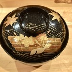 器楽亭 - 椀：鱧真丈 松茸