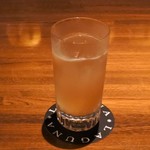 ラグナ ザ バー - ジンベースのフレッシュな生姜のカクテル