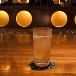 ラグナ ザ バー - ジンベースのフレッシュな生姜のカクテル