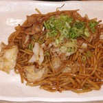 串カツどらん - ホルモン焼きそば