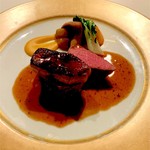 ラ・プロヴァンス - 仔牛のロースト　ロッシーニ風