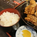 讃岐うどんの 七宝亭 - ご飯、漬物