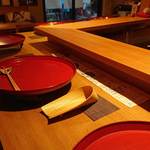 高辻 かもくら - 店内カウンター席