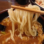 麺屋いちびり - 麺とつけ汁の絡み