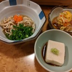 博多水たき元祖 水月 - 鶏皮、南蛮漬け、胡麻豆腐