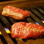 焼肉 にくだらけ - 