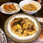 Bamiyan - ・豚肉ときくらげ玉子炒め+餃子半炒飯セット