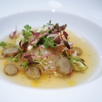 フランス料理 タンモア - 赤エビのマリネ、白子のロワイヤル、アサリのジュ、柑橘、根菜