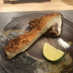 銀座 大石 - セップ茸のフライ。軸と傘の味の違いがよくわかる。