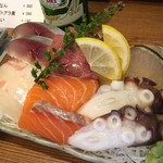 大衆酒場 ゑびす - 三種盛りと言う名の六種盛りw