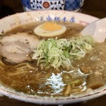 蔵前元楽総本店 - ラーメン全景