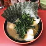 横濱家系ラーメン 勝鬨家 - 見た目は依然と変わらず濃厚そうなのですが