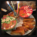 スイーツパラダイス ケーキショップ - ミニ赤と緑のたぬき＆幸楽苑餃子