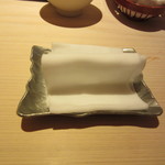 祇園 鮨 忠保 - お手拭き