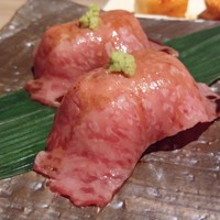 近江うし 焼肉 にくTATSU 青山本店 - 
