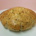 バクのパン屋さん - 紅茶クリームパン１２０円