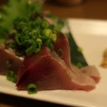 酒菜坊 橋蔵 - かつお刺　ズームアップ