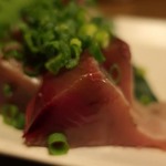酒菜坊 橋蔵 - かつお刺　ズームアップ