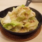 トンテキ食堂8 - キャベツのニンニク蒸し(600円)