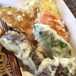 Yabu Soba - 椎茸、茄子、ピーマン、人参、南瓜、さつまいも、海老、7品の天ぷら