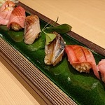 寿司 いぶき - 〆アジ、中トロ、大トロ