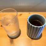 Hatsuhana - 水とお茶がダブルで来た♪