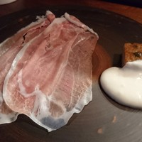 cenci - いつものペルシュー、モッツァレラ。塩味のバランス。