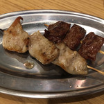 上本町 チエちゃん - カルメラ弟より串焼きA 牛串ハラミ＋豚串とんトロ
