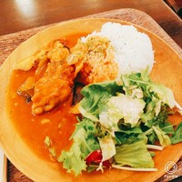Bistro Buzz 赤坂 - 秋ナスとチキンのトマト煮込み　アップ