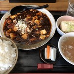 広東家庭料理おかむら - ♪麻婆豆腐ご飯大盛¥880