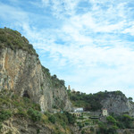 Terrazza Belvedere - 断崖絶壁の上に教会！！