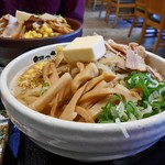 越後秘蔵麺　無尽蔵 - ＤＸ麹白味噌野菜らーめん