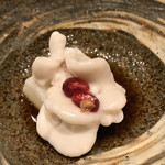 髙橋 謙太郎 - タラの白子、落花生豆腐、ザクロ乗せ