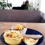 カフェスケール - 料理写真:キッシュとミートドリアのハーフセット