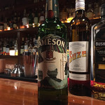 バー ウダ - アイルランドに敬意を表してこの酒を飲もう