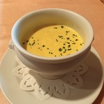 ムッシュ ゴルジェ - カボチャのスープ